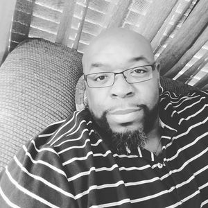 Meet your Posher, Derrick